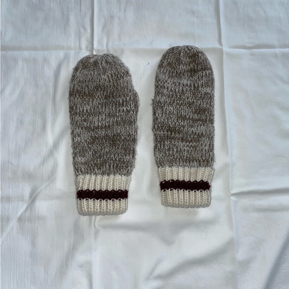 Knit Mittens - Picture 1 of 3